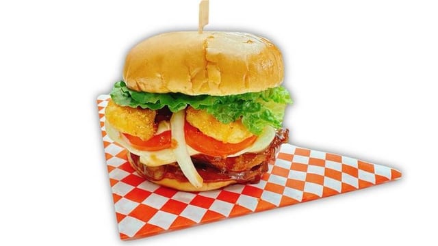 Sweet & Hot Chicken Burger.